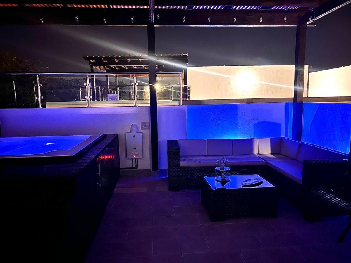 Outstanding Pent House W/Jacuzzi Lejlighed Santiago De Los Caballeros Eksteriør billede
